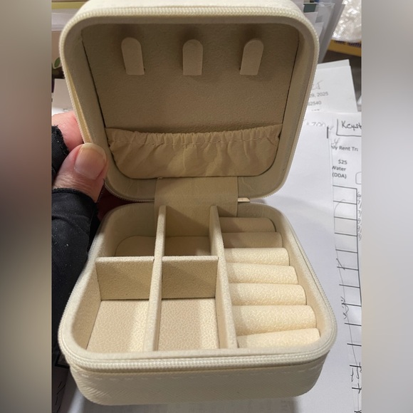 Gilmore Girl Engraved Silver Heart Bookmarks & Jewerly Box & 7 GG charm bracelet - Picture 11 of 16